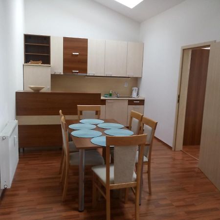 Apartmany Liptov ลิฟตอฟสกีมิคูลาช ภายนอก รูปภาพ